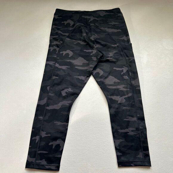 Athleta 1X Black Camo Print Leggings | High Rise Sculpting Activewear - Picture 2 of 11